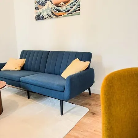 City-apartment - Private Parking شقة إنغولشتات