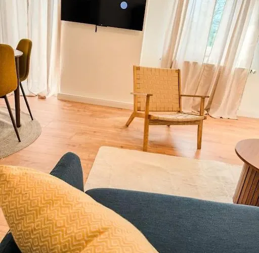 City-apartment - Private Parking شقة